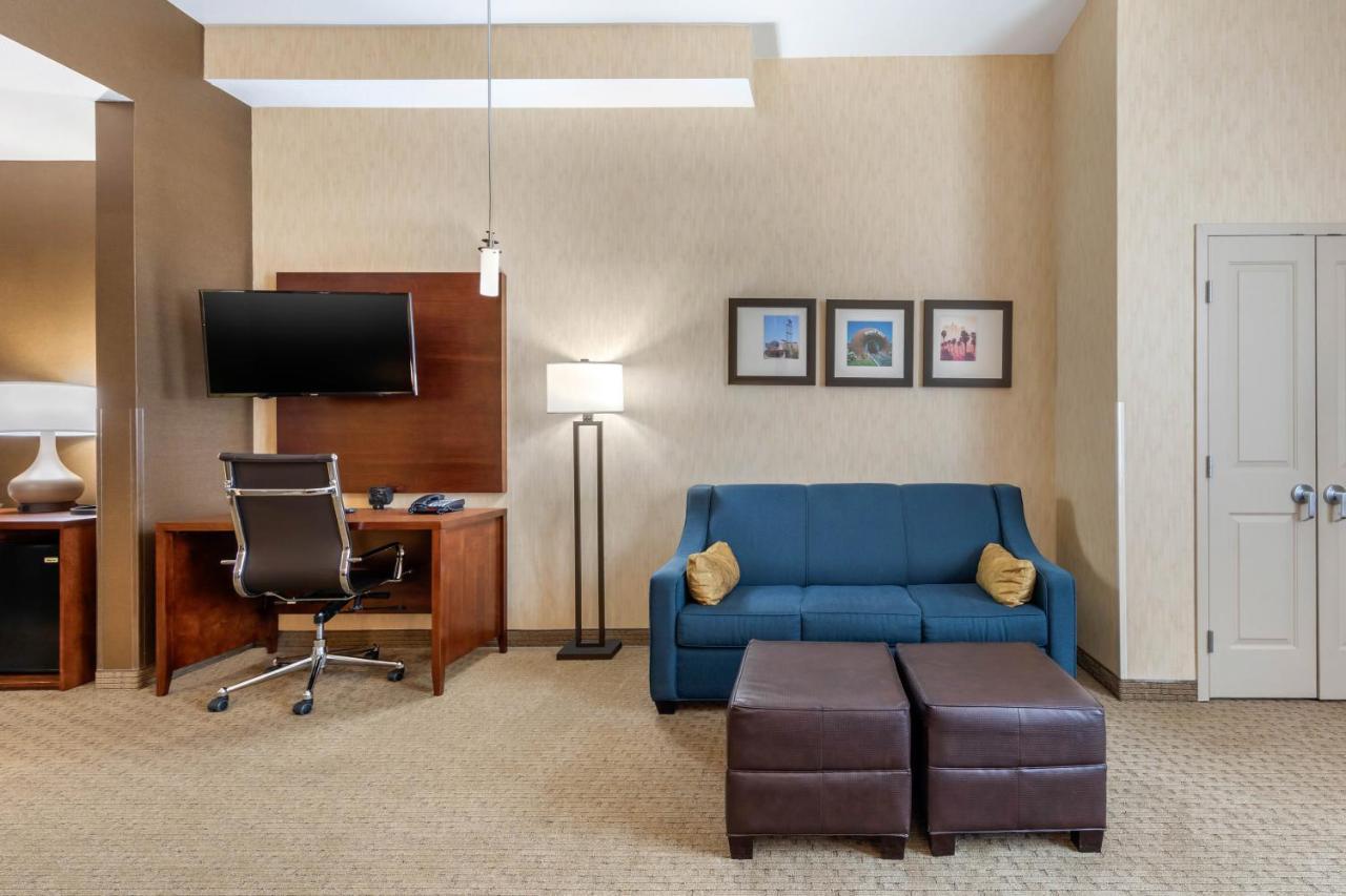 คอมฟอร์ต สวีท ใกล้ ซิตี้ ออฟ อินดัสทรี - ลอสแองเจลิส Hotel ลาปูเอนเต ภายนอก รูปภาพ