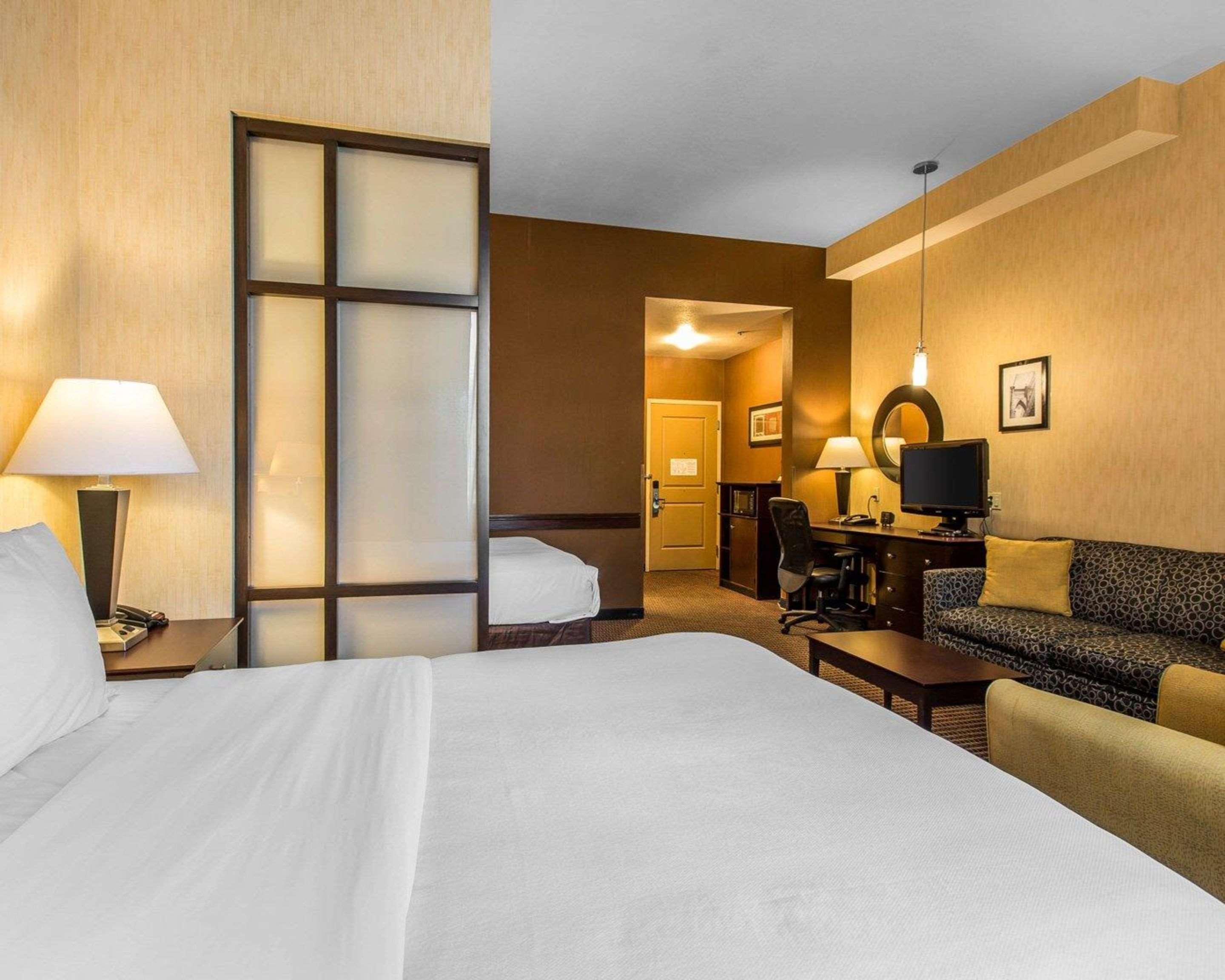 คอมฟอร์ต สวีท ใกล้ ซิตี้ ออฟ อินดัสทรี - ลอสแองเจลิส Hotel ลาปูเอนเต ภายนอก รูปภาพ