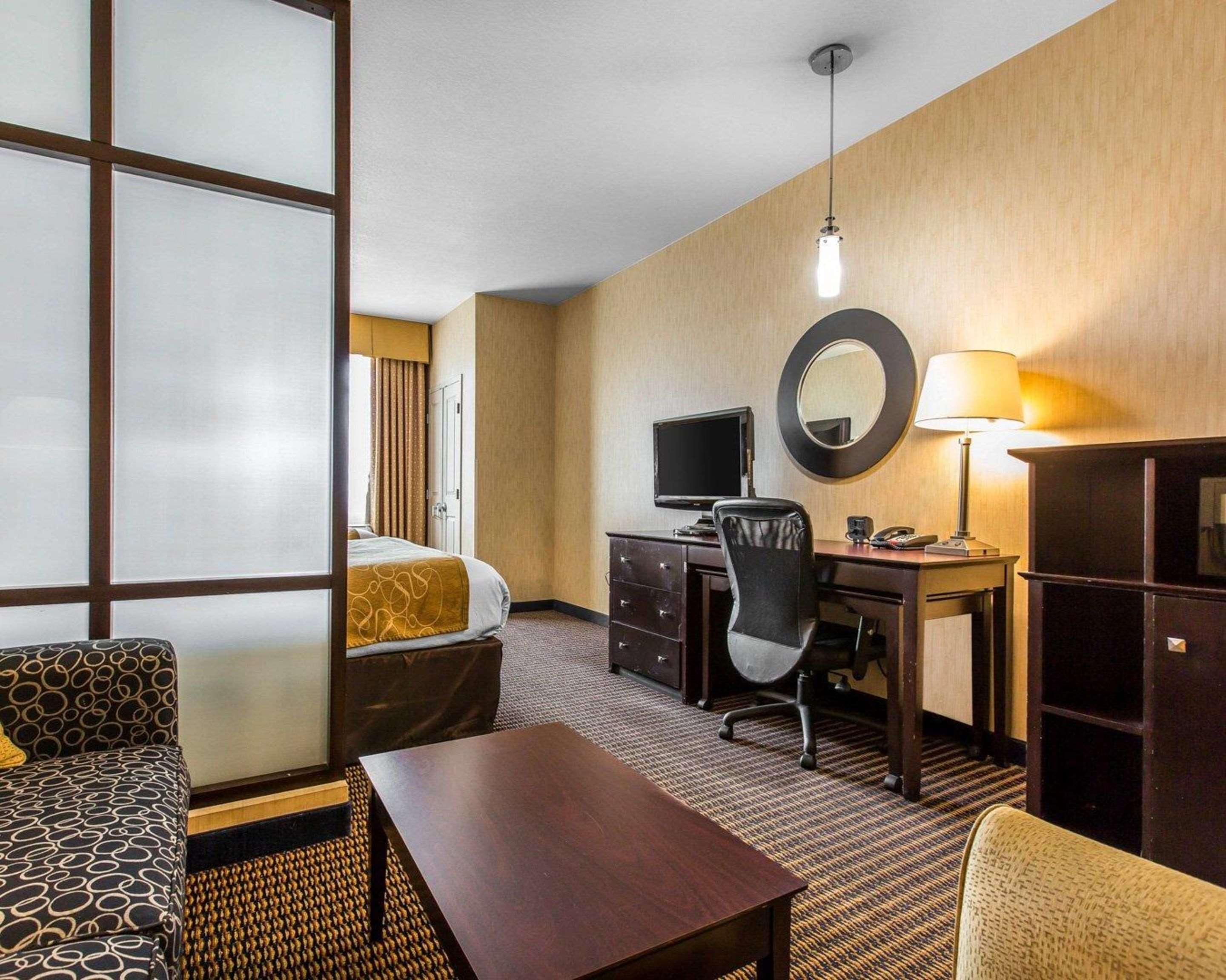 คอมฟอร์ต สวีท ใกล้ ซิตี้ ออฟ อินดัสทรี - ลอสแองเจลิส Hotel ลาปูเอนเต ภายนอก รูปภาพ