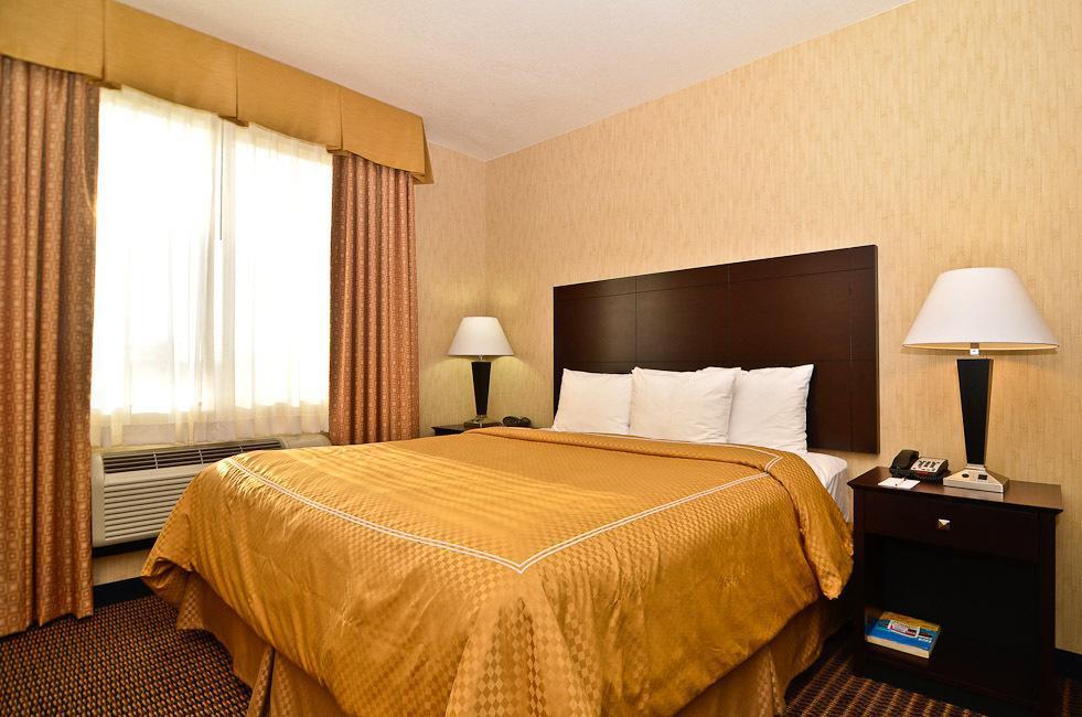 คอมฟอร์ต สวีท ใกล้ ซิตี้ ออฟ อินดัสทรี - ลอสแองเจลิส Hotel ลาปูเอนเต ภายนอก รูปภาพ