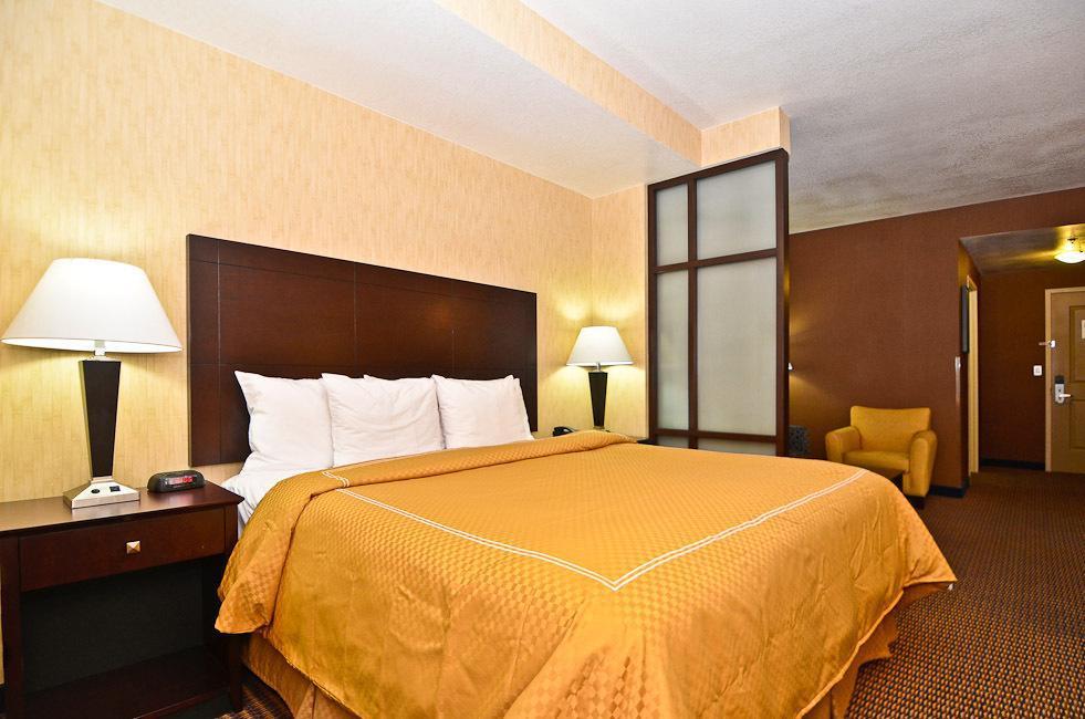 คอมฟอร์ต สวีท ใกล้ ซิตี้ ออฟ อินดัสทรี - ลอสแองเจลิส Hotel ลาปูเอนเต ภายนอก รูปภาพ